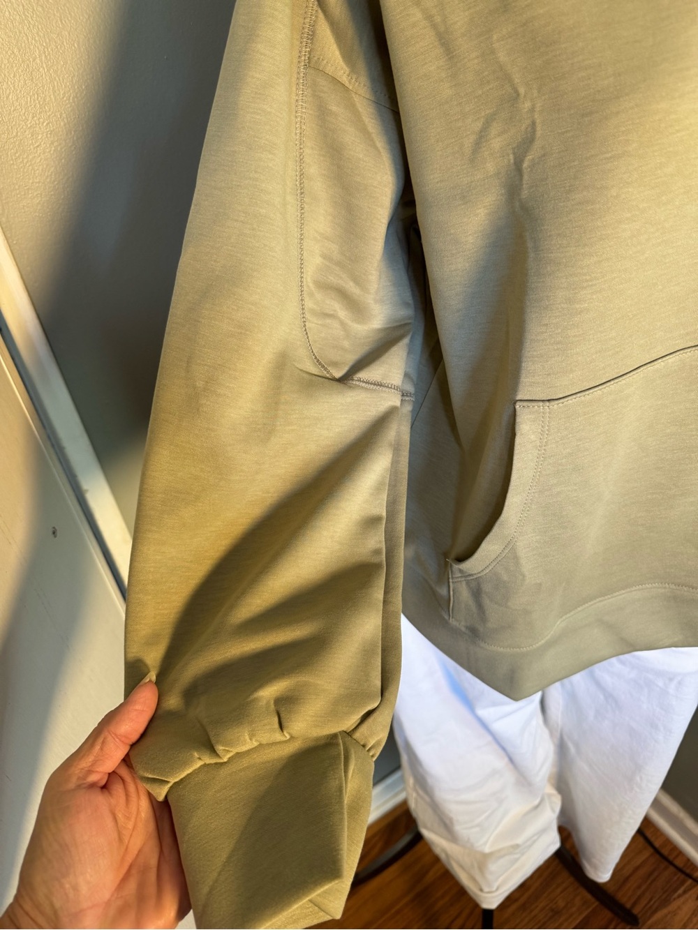 NWT Dear Scarlett Travel Olive Green Hoodie no fleece - Picture 3 of 7